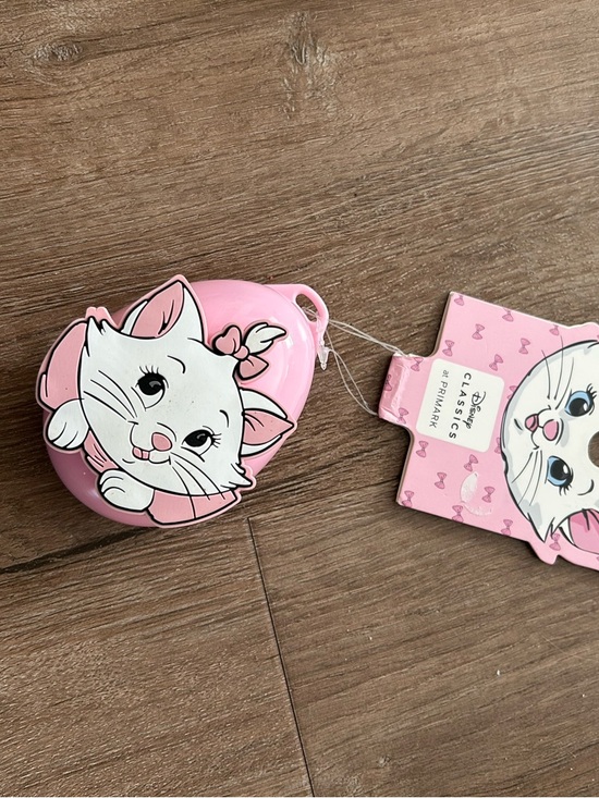 Disney Accessories - Disney Marie NWT Pink Hair Brush